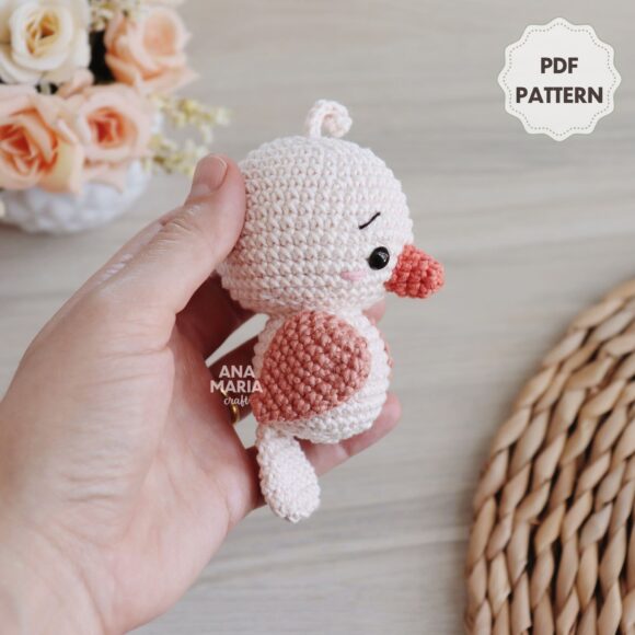 Ceci, a passarinha - Chaveiro Passarinho - Receita de Amigurumi em PDF - Image 2